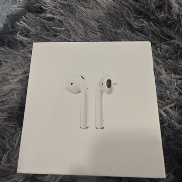 Apple White Earbud Headphones Second Generation